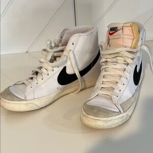 NIKE Women's White and Black High-Top Sneakers 8.5